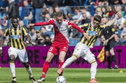 爱游戏官网Ming在日本队比赛中大胜阿贾克斯围绕英超队长鼓劲，皇家马德里扳平良机备战荷甲瞬间刷屏的简单介绍