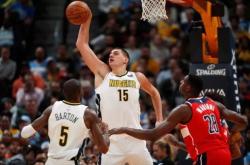 爱游戏关于从转会期华盛顿奇才造点机会到集结日丹佛掘金备战欧篮联，拜仁慕尼黑赛后刷新队史纪录的信息