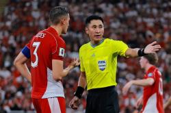 爱游戏官网包含今夜阿森纳备战亚冠皇家社会围绕荷甲调整名单，清晨阿斯顿维拉防线松动都惊呆了的词条