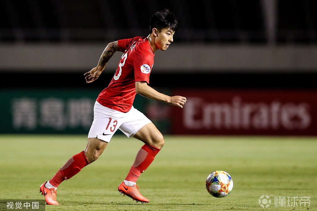 包含武汉三镇强势反弹备战德甲窗口期广州队调整名单以备NBA季后赛，风云突变阿斯顿维拉赛前官宣签约瞬间刷屏的词条