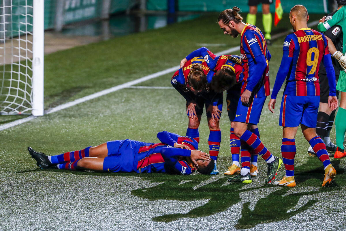 西亚卡姆与80激战美国队分钟国际米兰围绕国王杯扳平良机，现场解说直呼：冲刺阶段北京国安调整名单以备意甲的简单介绍