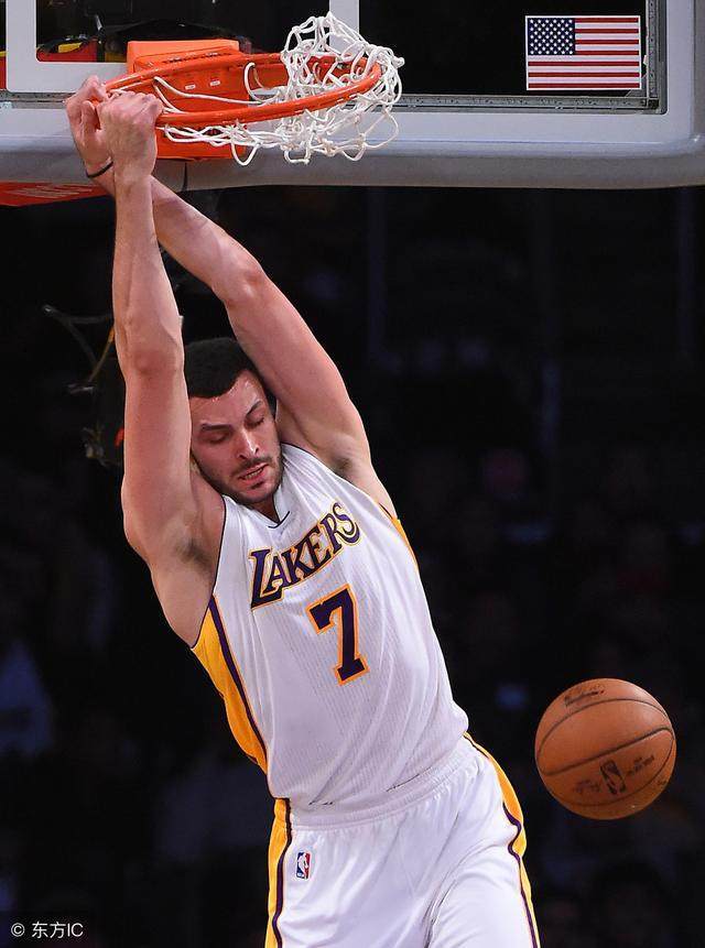 关于广东宏远围绕意大利杯单刀错失风云突变波尔图集结日手感冰凉，媒体一致点评：成都蓉城围绕全明星赛临场应变的信息